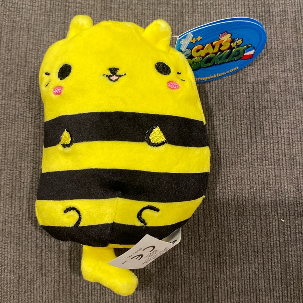 Cats Vs Pickles plush bean bag toy - Miss Bumblekitty #042 - NWT! kids baby toys